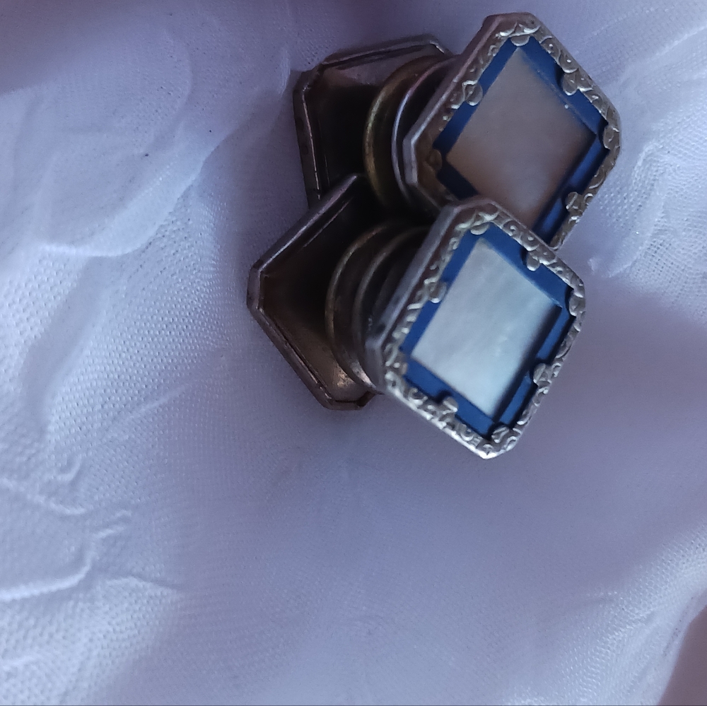 Cuff links